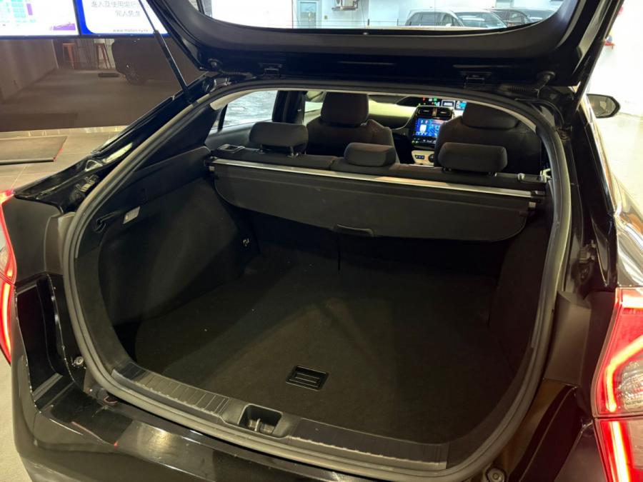 Prius 1.8 Hybrid S - Image 5